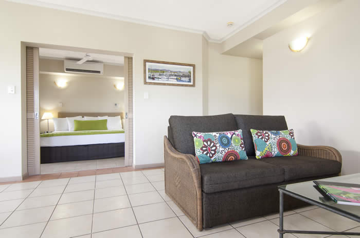 regal-port-douglas-1bedder1